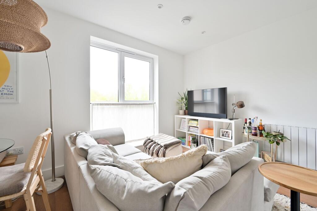 House in Dacorum, Hertfordshire - View 4