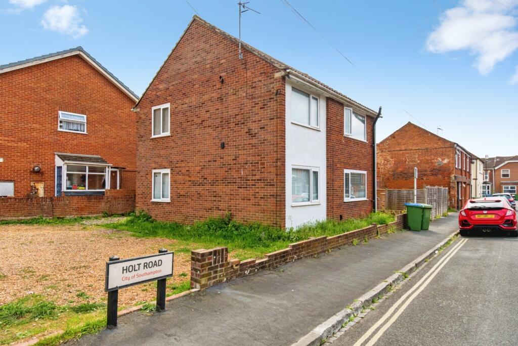 Main image of property: Holt Road, Southampton, Hampshire, SO15