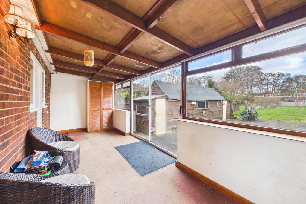 Holly Road, Farnborough, Hampshire, GU14 - View 6