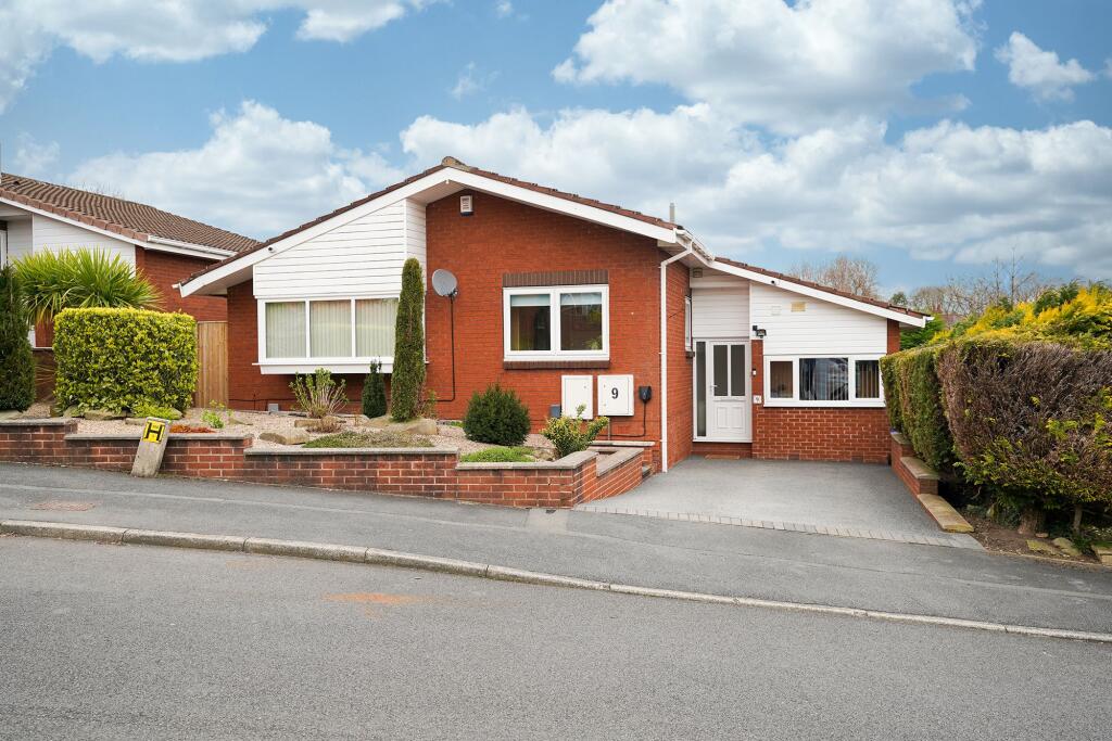 Main image of property: Wyvern Gardens, Sheffield, S17