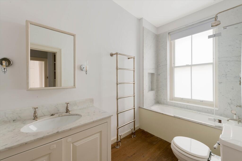 Apartment in London - More