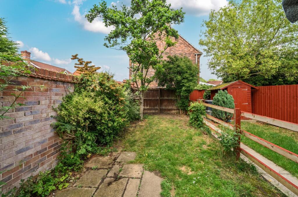 House in Lincoln, Ermine West - View 4