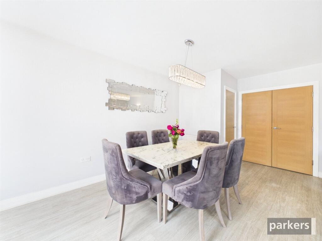 Blackstone Way, Earley, Reading, Berkshire, RG6 photo 4