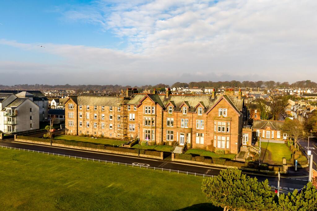 Apartment in Carnoustie, Angus - View 3