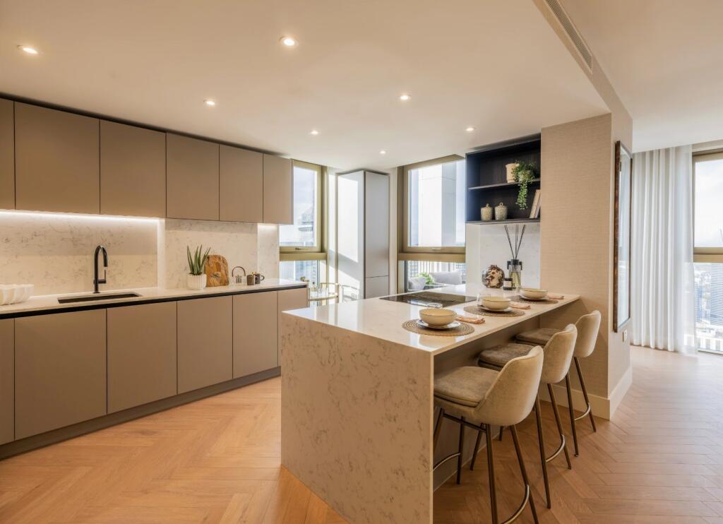 Main image of property: One Thames Quay, 
222 Marsh Wall, E14