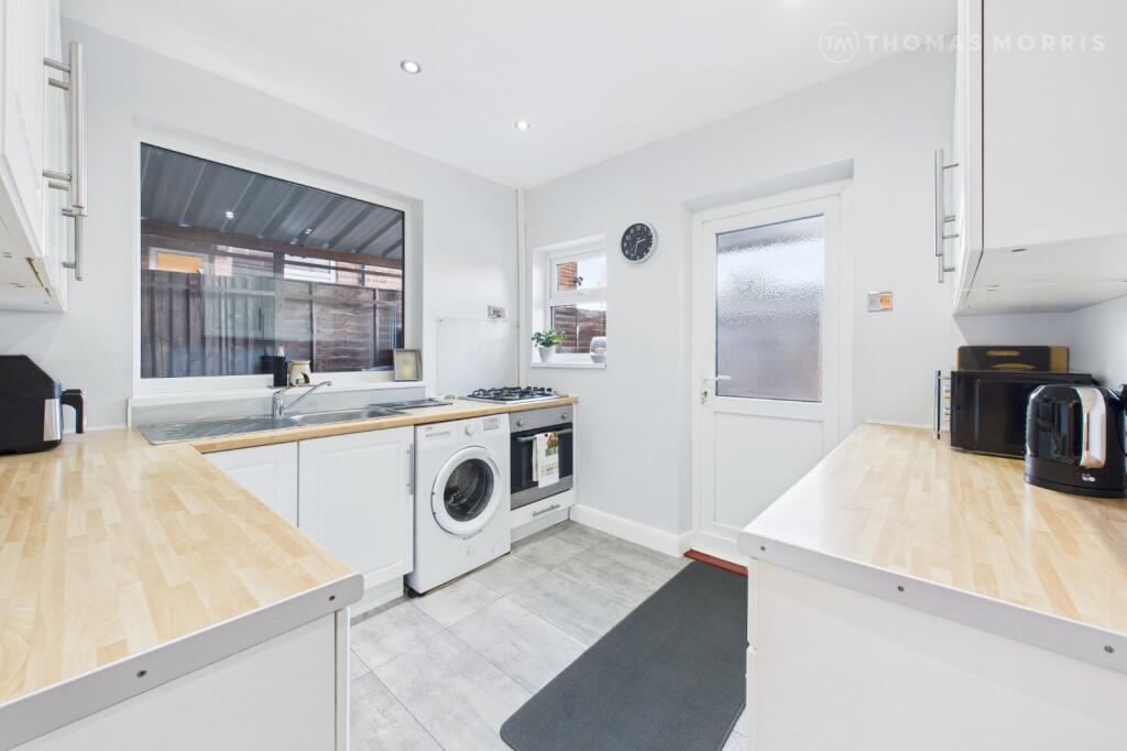 Kings Lane, St. Neots, PE19 photo 3