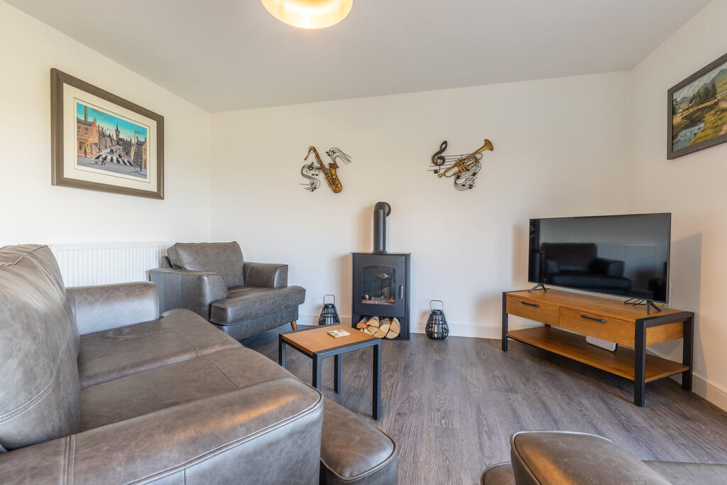 61 Oakfield Park, Kirkby Lonsdale, LA6 2FQ  photo 4