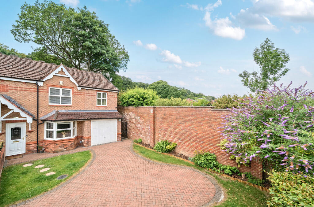 Main image of property: Westminster Close, Rodley, Leeds, West Yorkshire, LS13