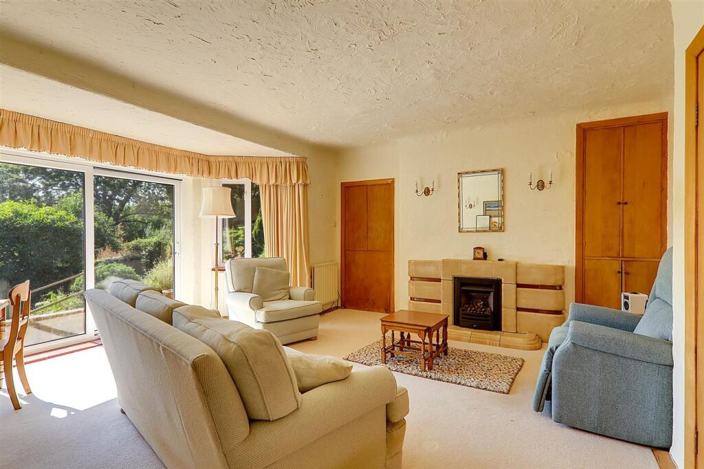 House in Worthing, West Sussex - View 5
