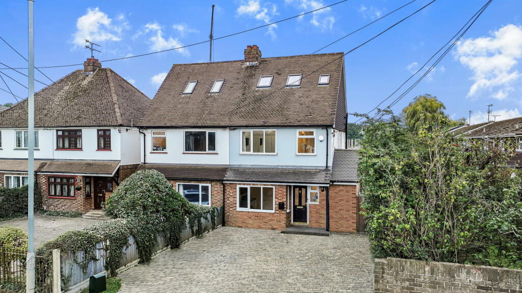 3-bed semi-detached on Southend Road, Billericay, CM11, £550,000