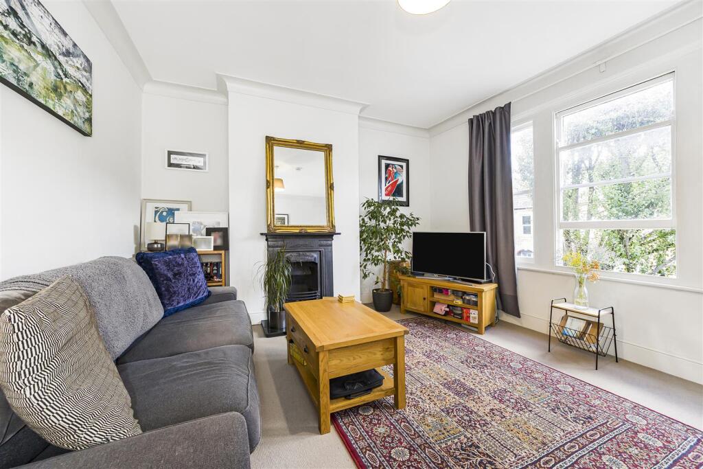 Apartment in London - View 2