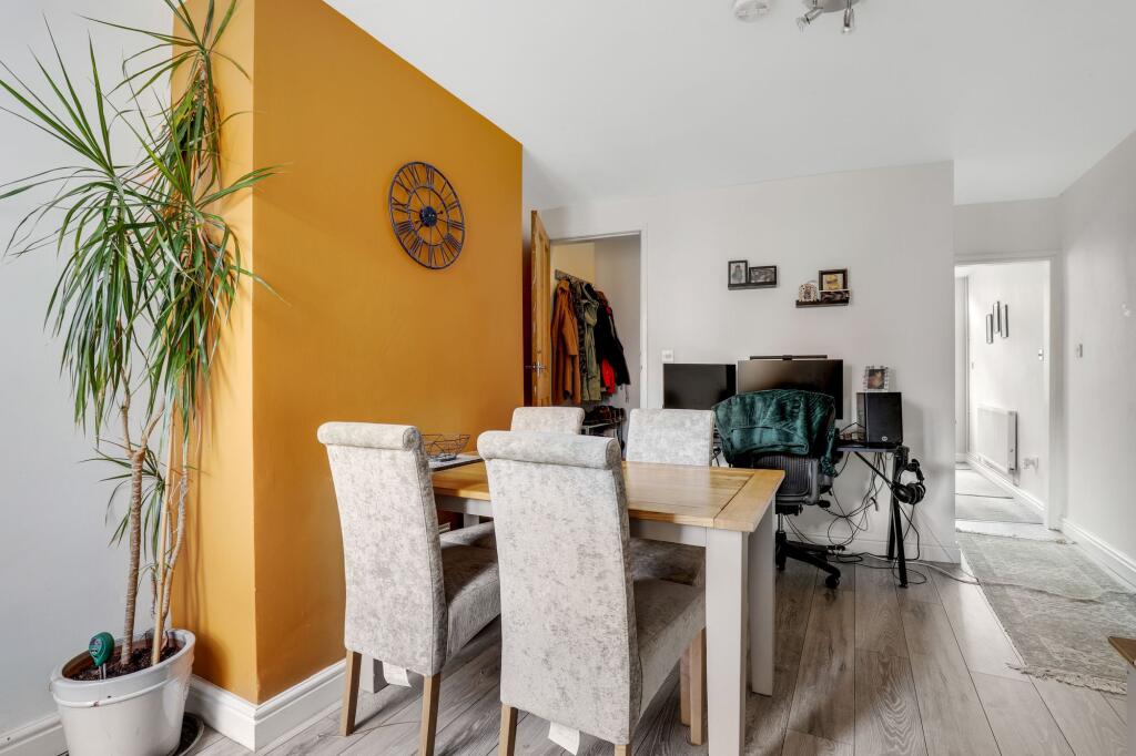 House in Nottingham, Beardall Fields, Hucknall - View 5