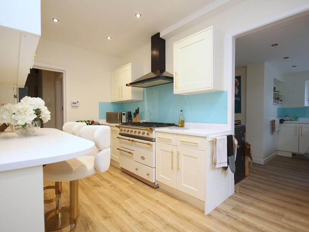 Additional image 3 of 26 Sandbanks Road, Poole Park, Poole, BH14