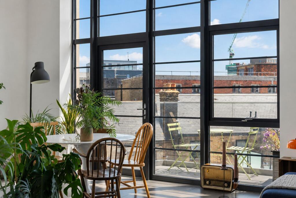 Apartment in London - More