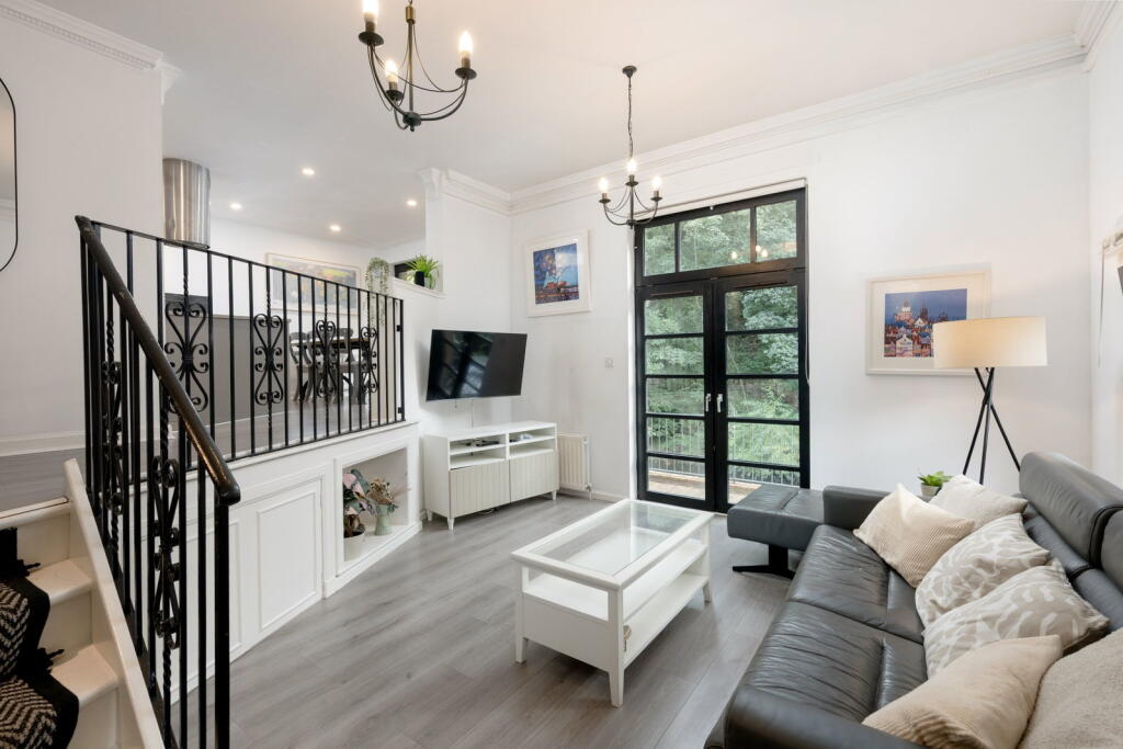Apartment in Edinburgh, Murrayfield - View 3