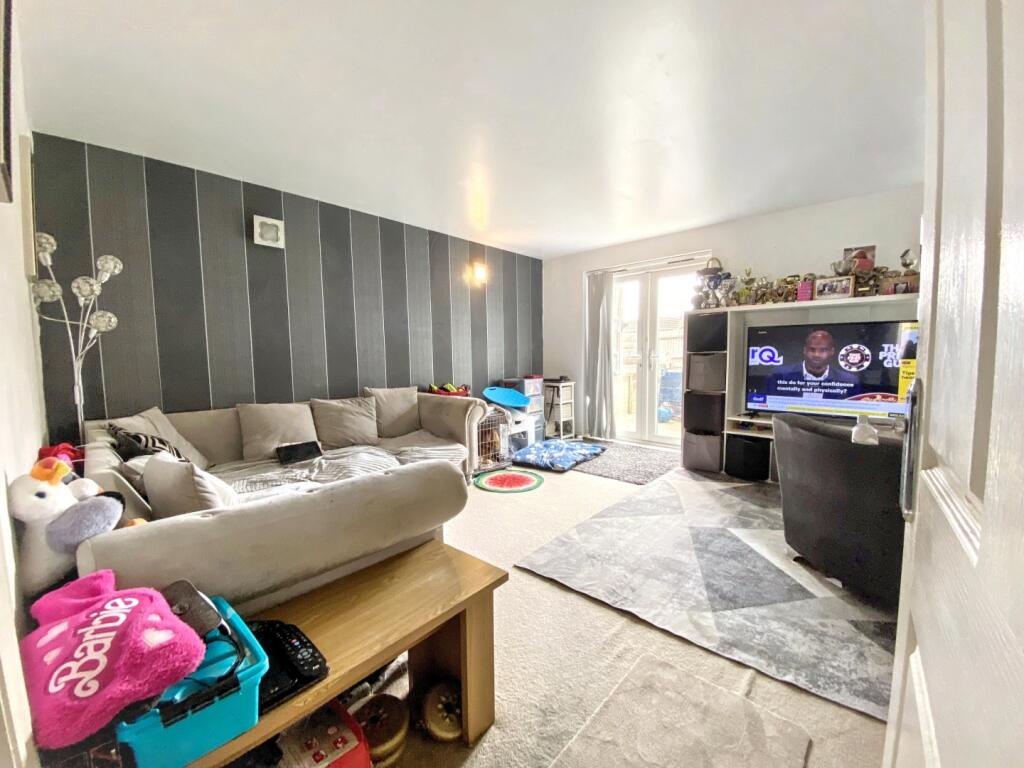 House in Swindon, St. Andrews - View 2