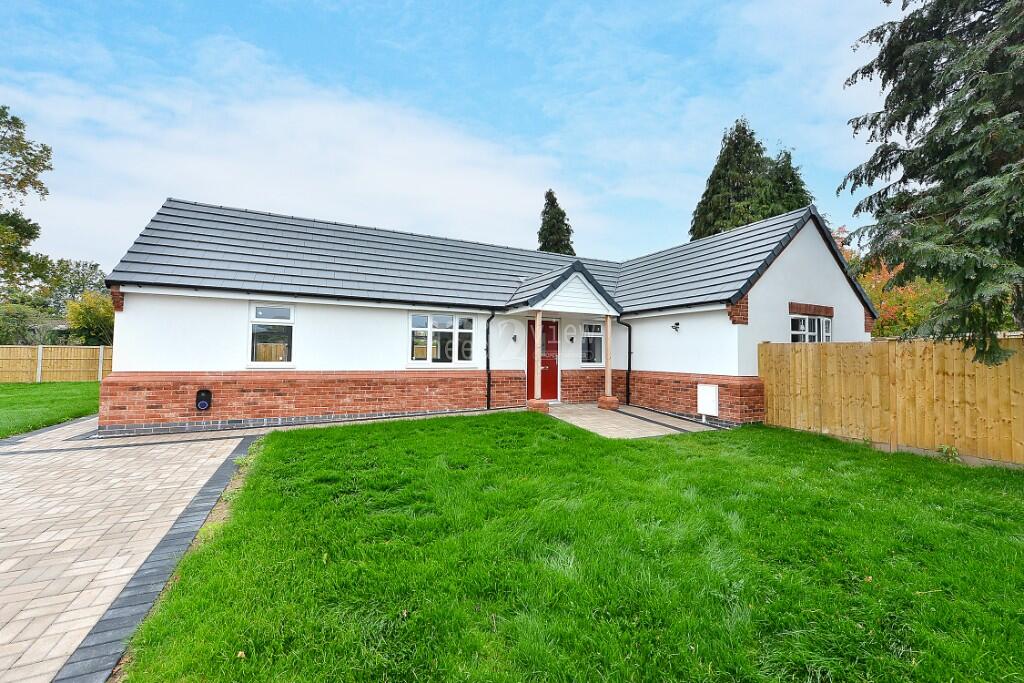 Main image of property: Roberts Lane, Hucknall, Nottingham, Nottinghamshire, NG15