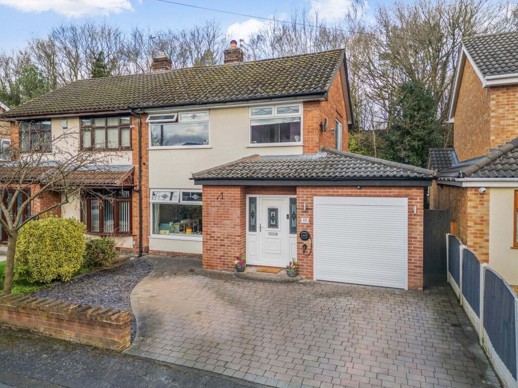 Main image of property: Knightsbridge Avenue, Grappenhall, WA4