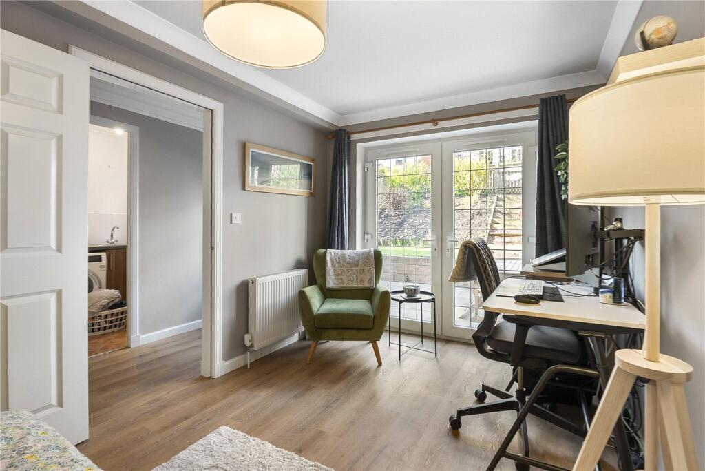 House in Edinburgh, Craigcrook, Blackhall - More