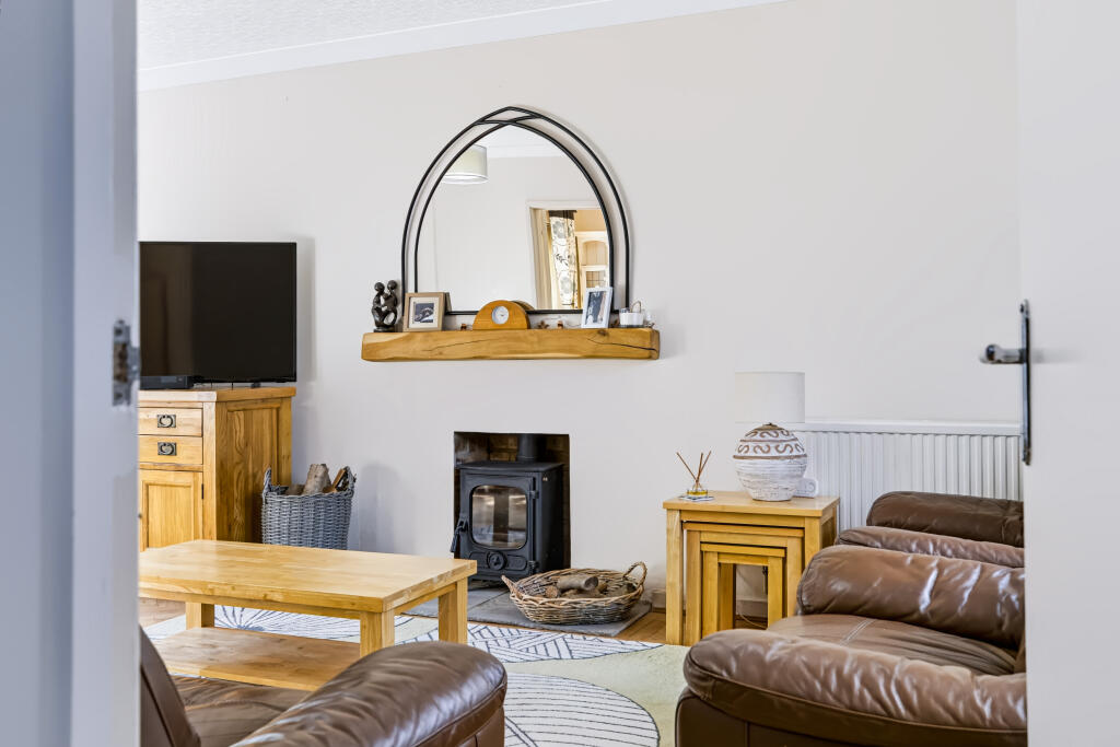 House in Crawley, West Sussex - More