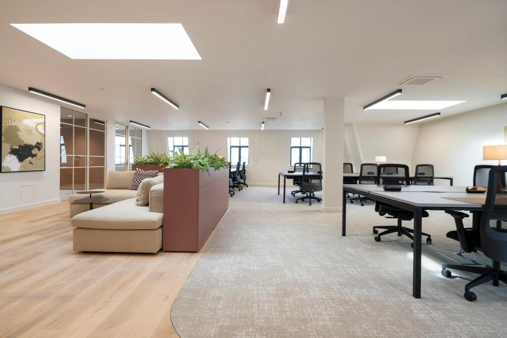 MC4427-5649-LR.jpg
