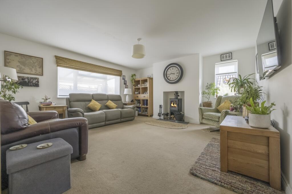 58, White Lion Park, Malmesbury, Wiltshire, SN16 photo 4