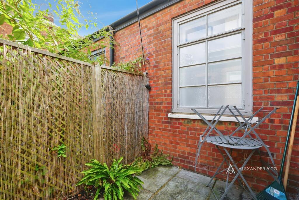 House in Cherwell, Garden Quarter, Caversfield - More