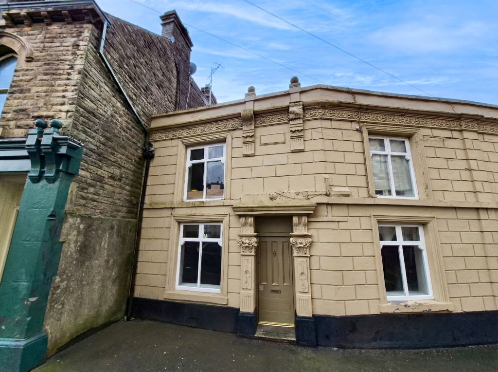 Main image of property: High Street, New Mills, SK22