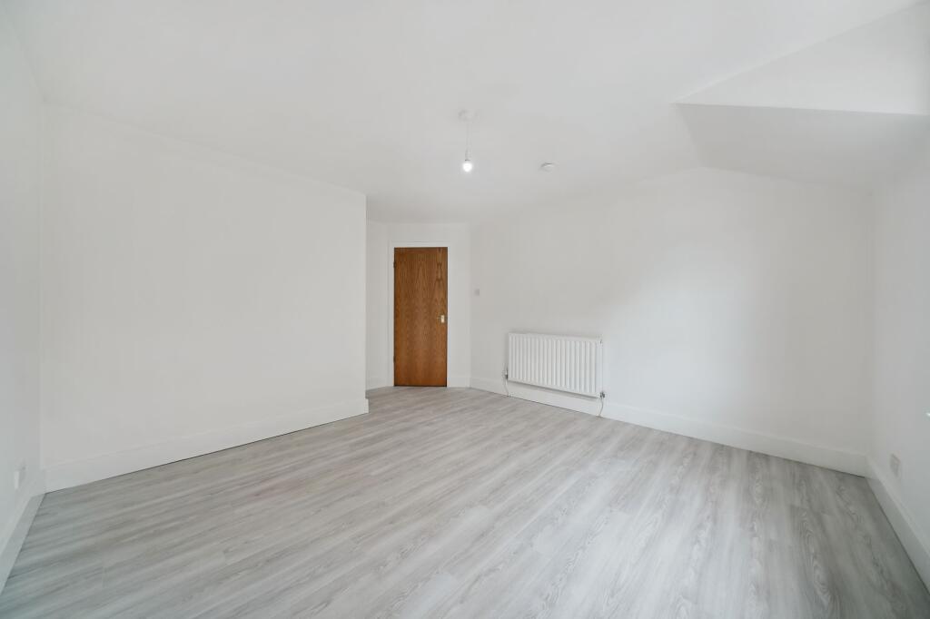 Kirk Road, Flat 1/1, Carmunnock, G76 photo 3