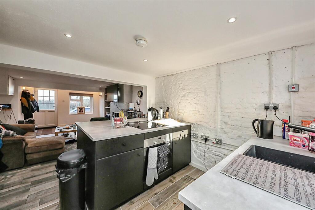 Croxton Road, Fulmodestone, Fakenham photo 4
