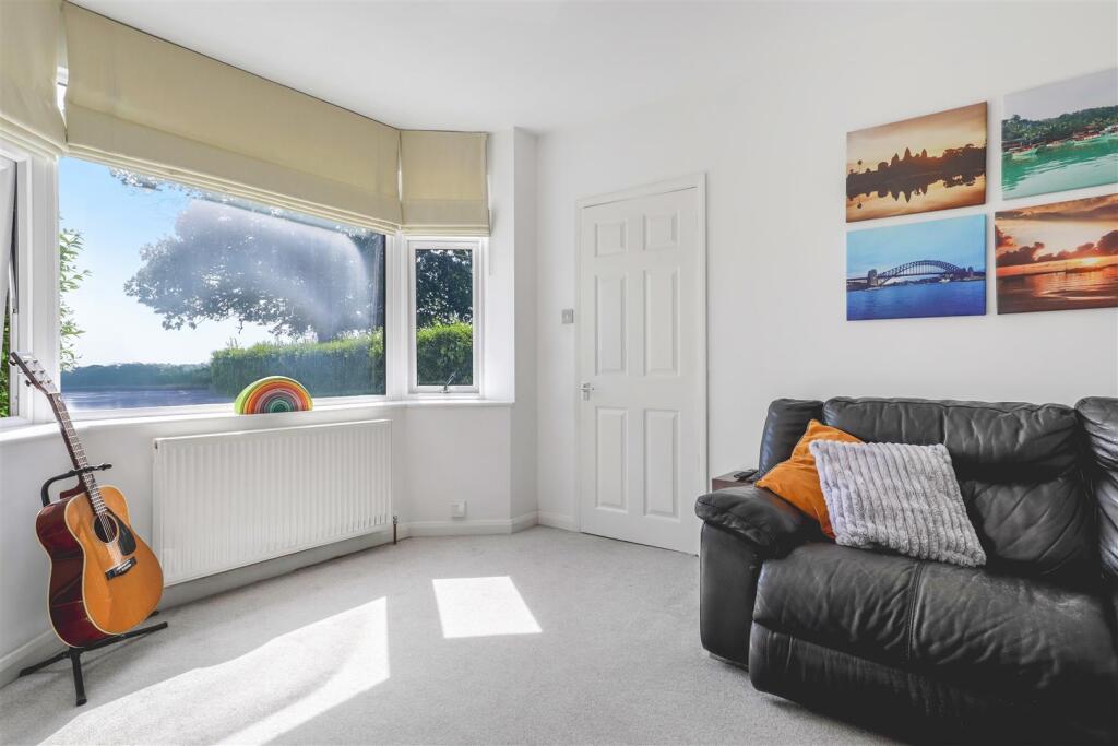 3-bed semi-detached on Red Lane, Kenilworth, £435,000