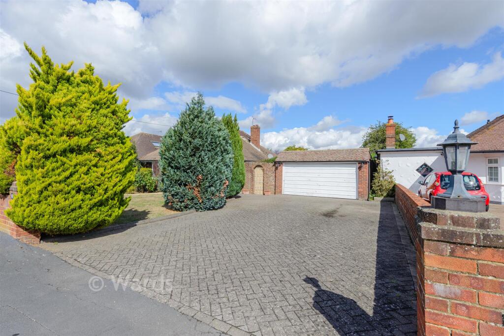 House in Dartford - View 2