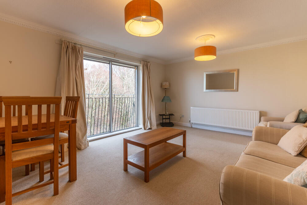Main image of property: 1237L East Parkside, Edinburgh, EH16 5XL