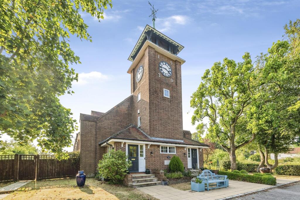 Main image of property: Oakley Court, Benson, Wallingford