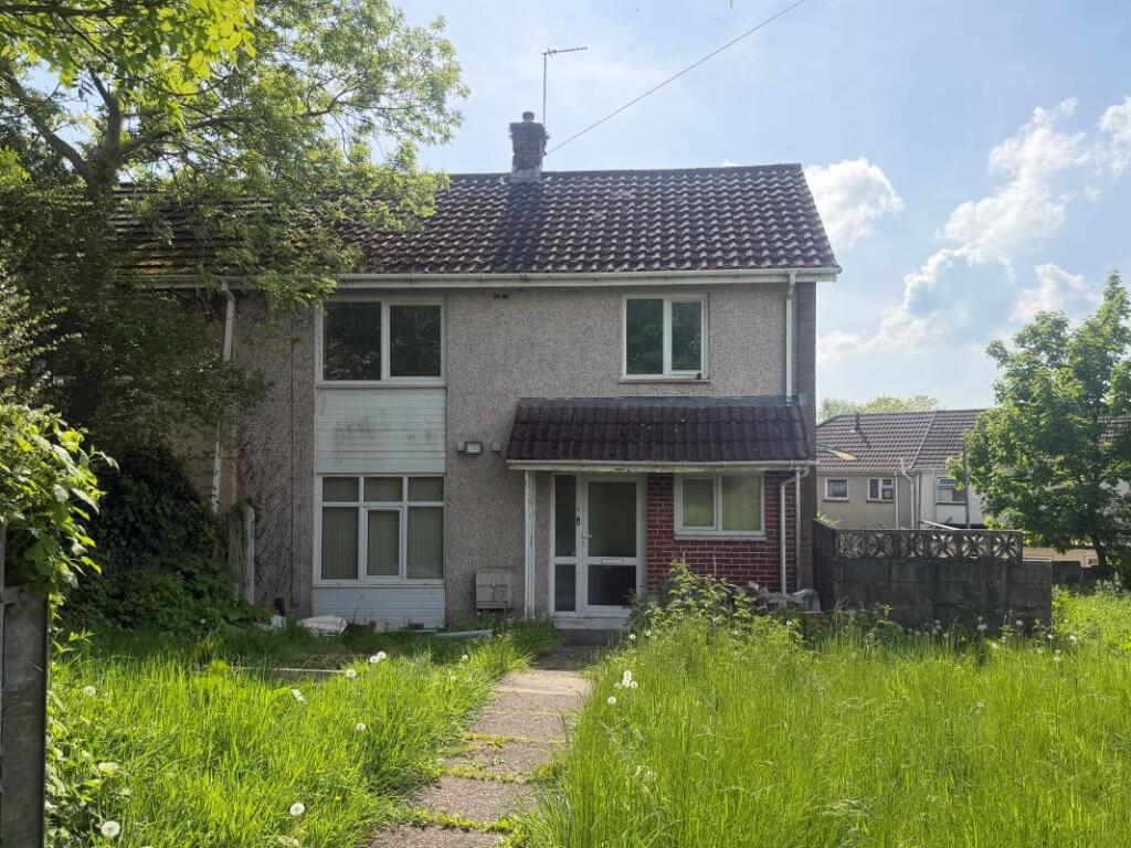 Main image of property: 17 Caldey Place, Blaenymaes, Swansea, West Glamorgan, SA5 5PN