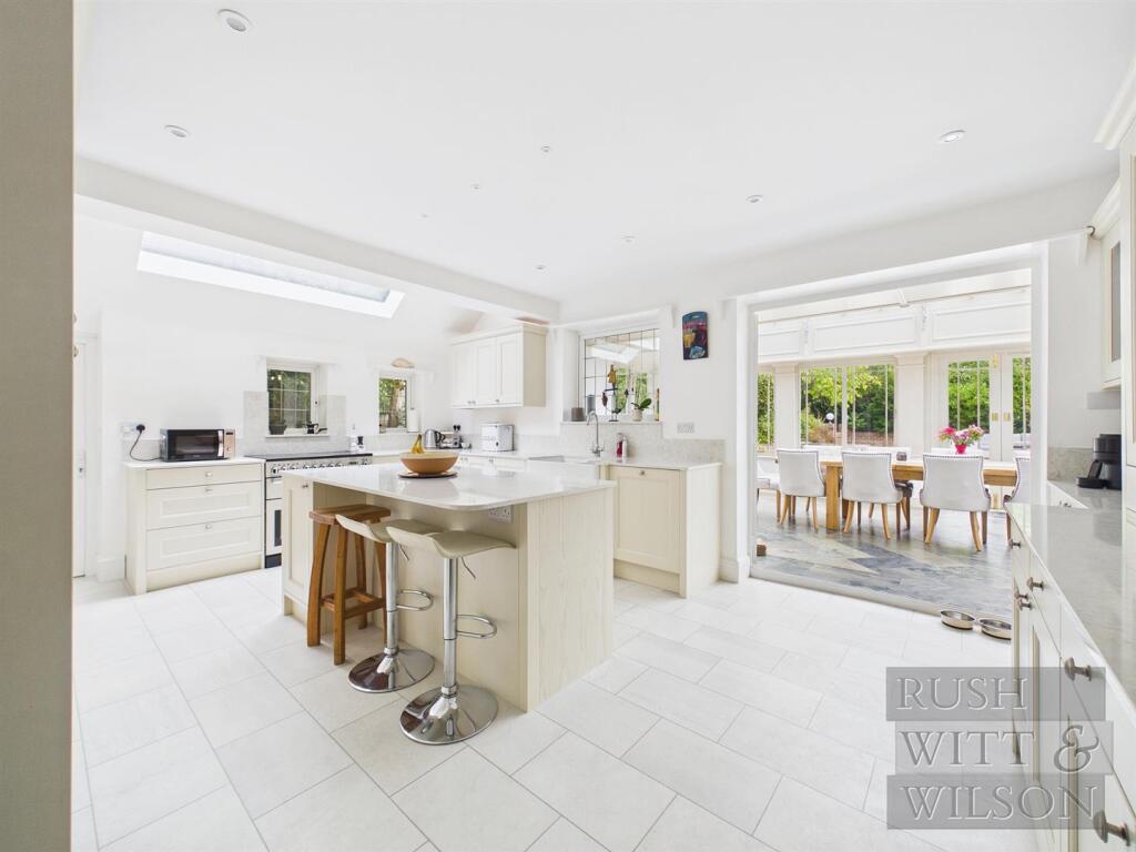 House in Bexhill-on-Sea, White Hill - View 2