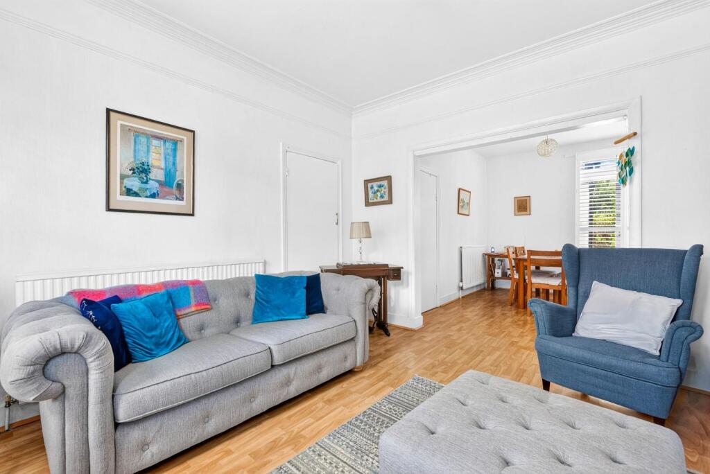House in London, Hanwell - View 5