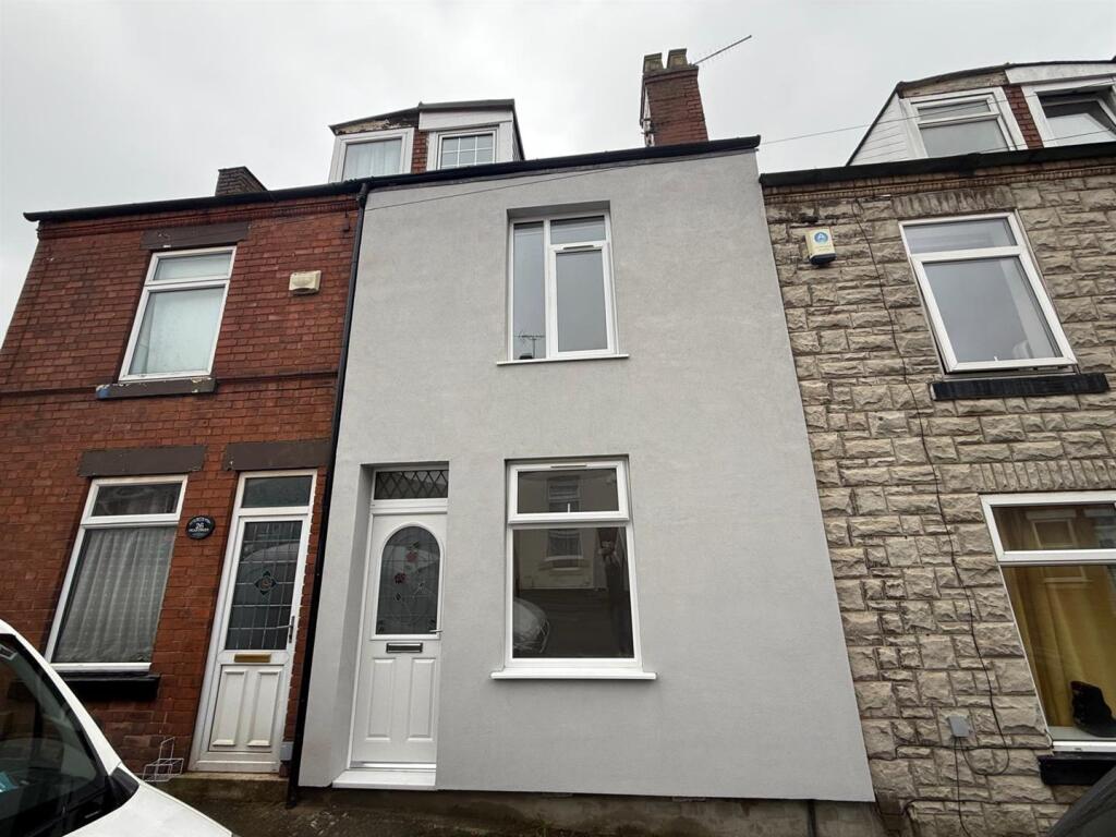 Main image of property: Kitchener Drive, Mansfield