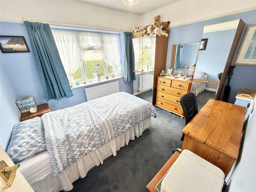House in Taunton - View 5