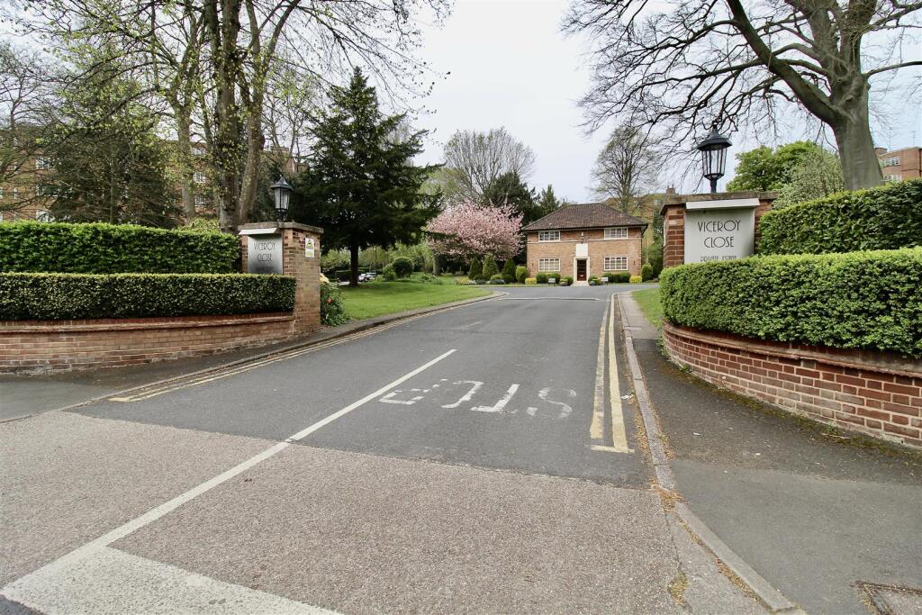 Additional image 23 of Viceroy Close, Edgbaston, Birmingham