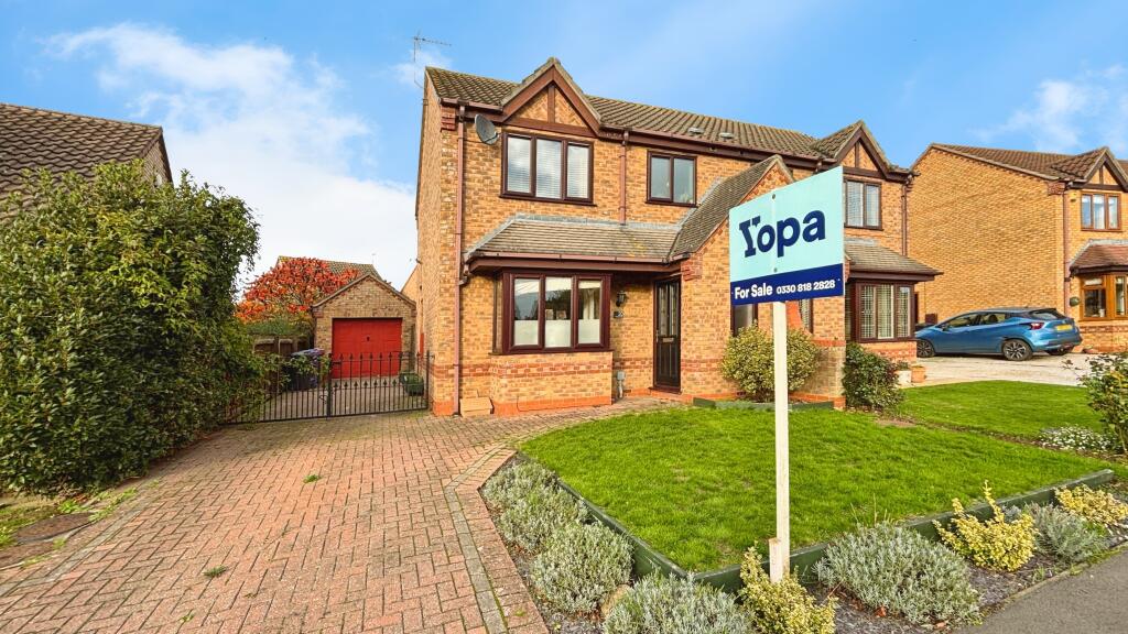 3-bed semi-detached on Poachers Rest, Welton, LN2, £240,000