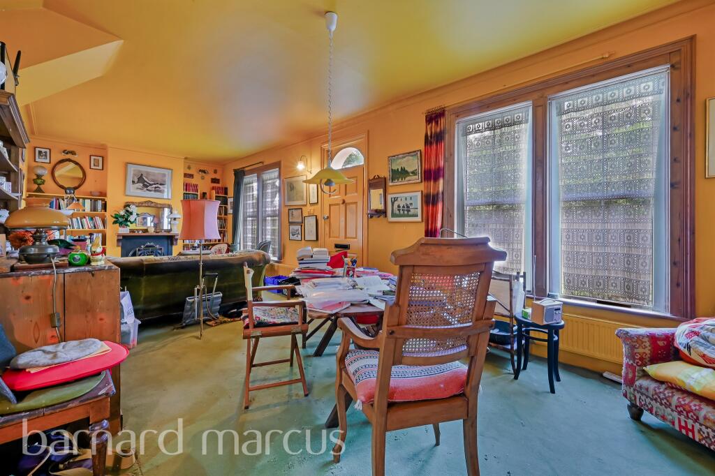 Lodge Avenue, East Sheen, London photo 4