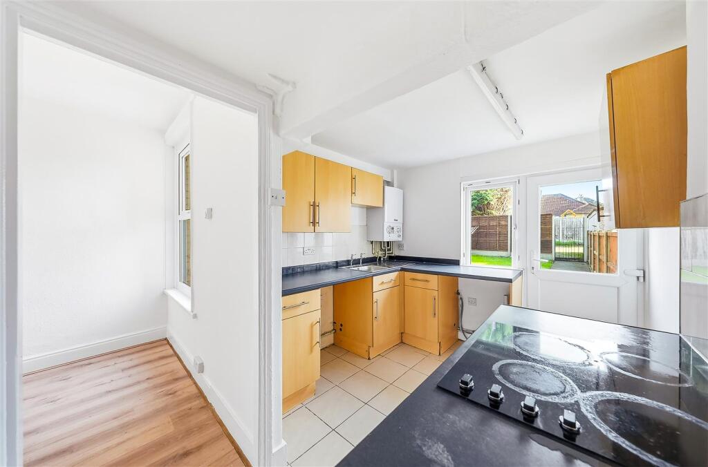 House in Dartford, Joydens Wood - More