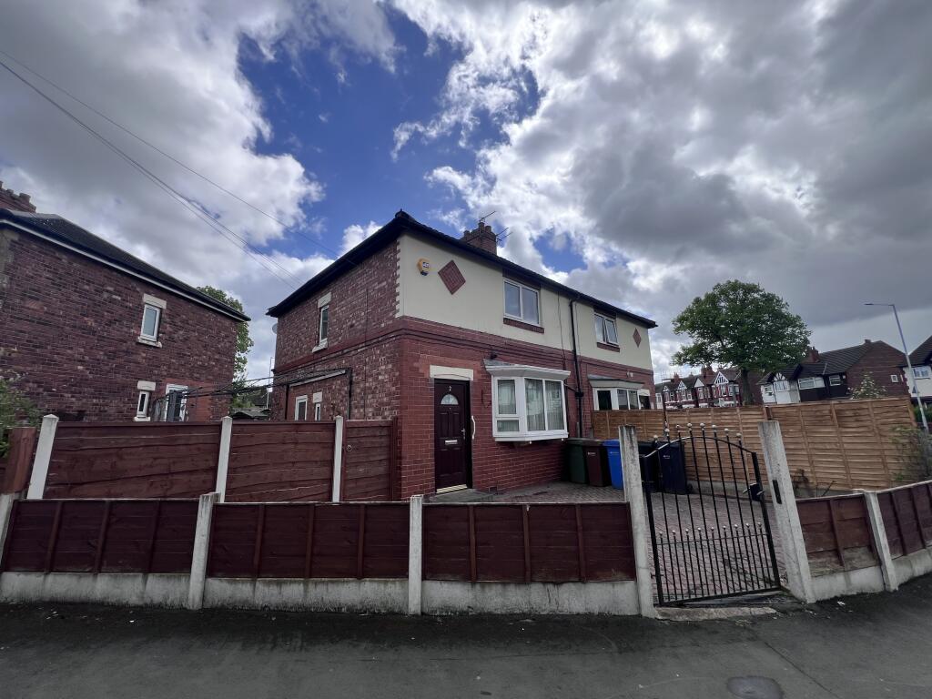 Main image of property: Southcliffe Road, Reddish