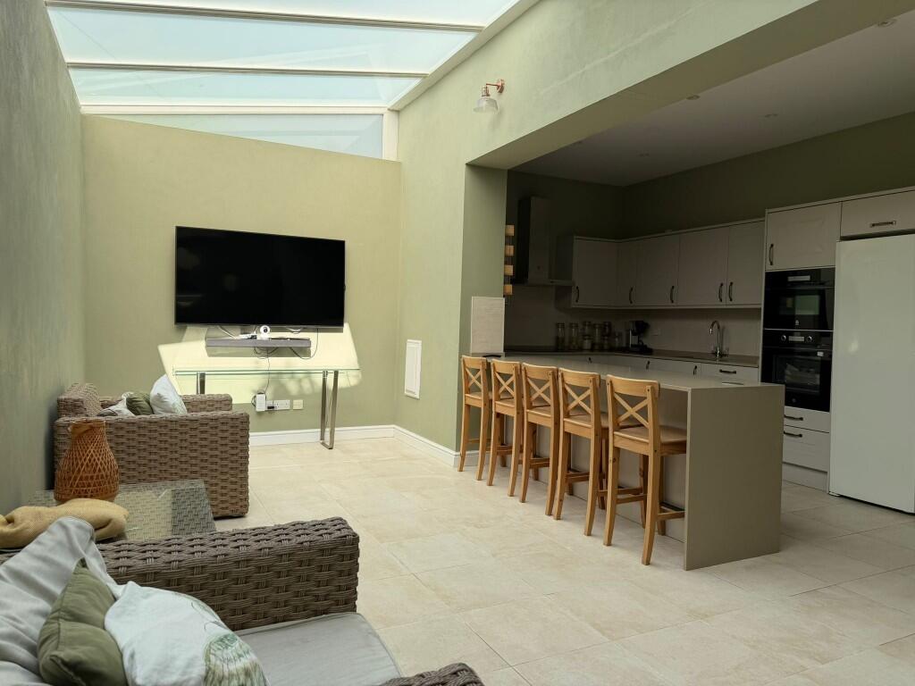 Main image of property: Upper Town, Gibraltar