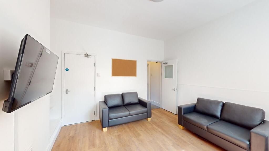 House in Sheffield - View 4