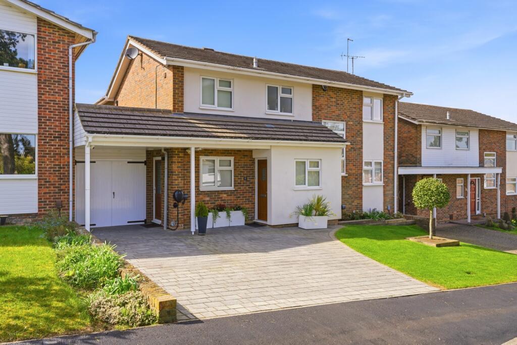 Ash Grove, Wheathampstead, St. Albans, Hertfordshire, AL4