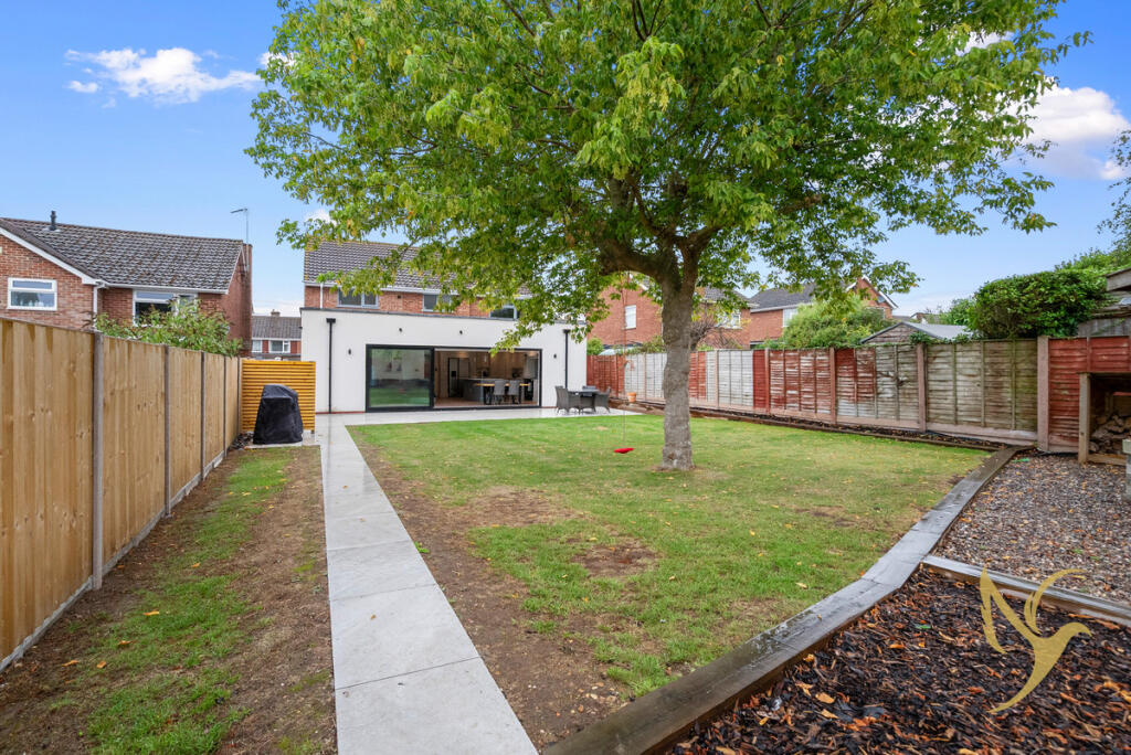 House in Tewkesbury, Mitton - View 4