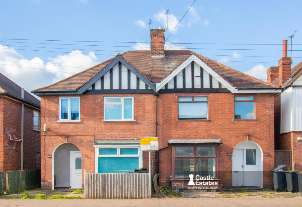 Main image of property: Queens Road, Beeston, NG9 2BD