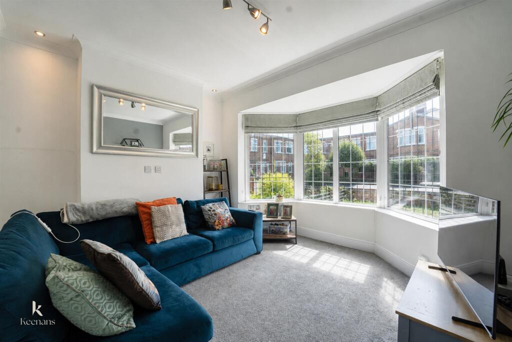 House in Whitefield, Chapel Field - View 5